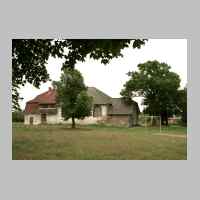 022-1300 Goldbach im Sommer 2002. Das Gemeindehaus gesehen von der Sportplatzseite..JPG